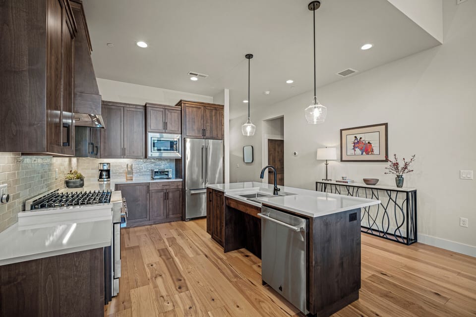 18222 Forestbrook-11