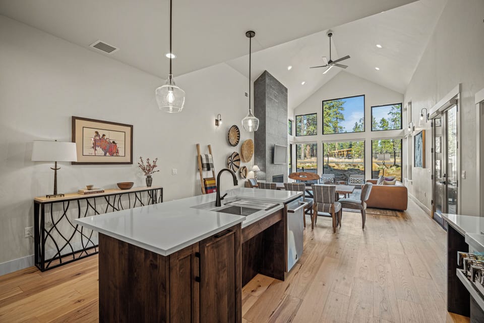 18222 Forestbrook-09