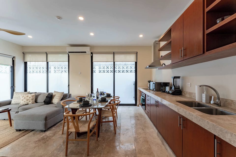 Fully equipped kitchen