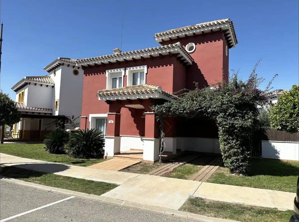 Villa | Exterior