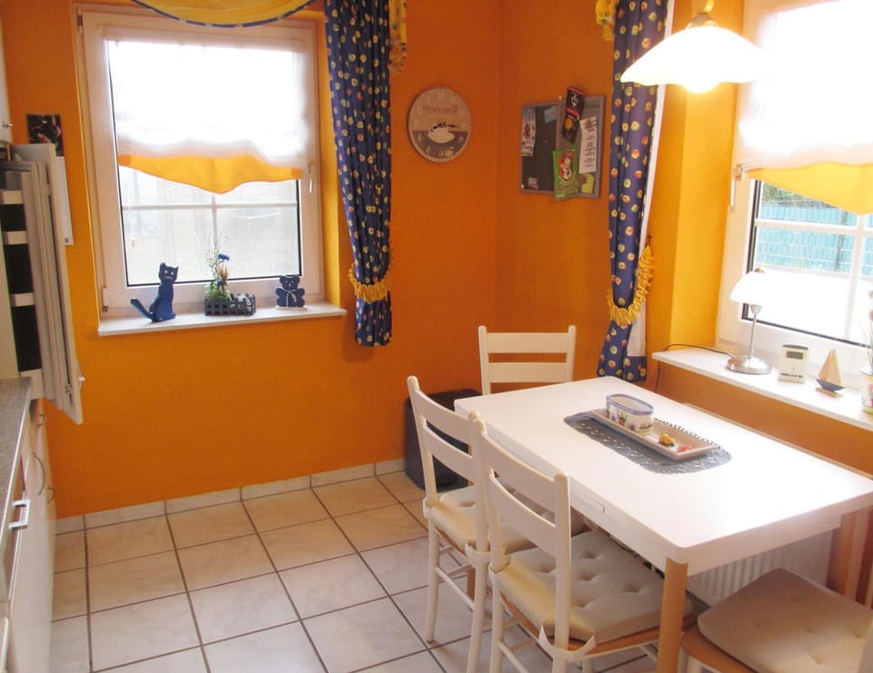 House | Dining