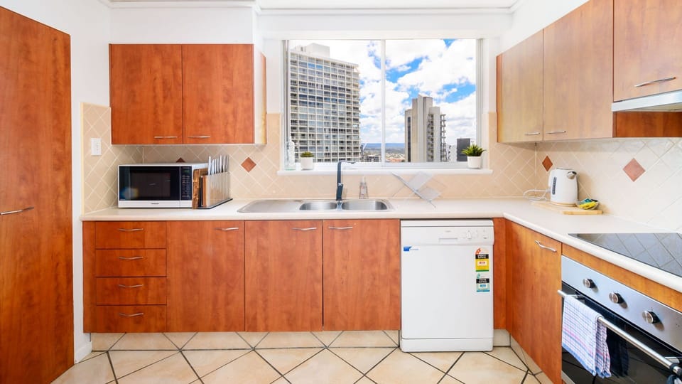 Fully equipped kitchen