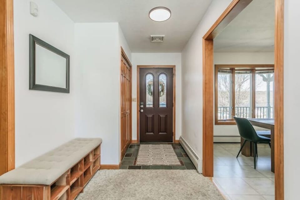 The entry way to Keuka Lake Playhouse