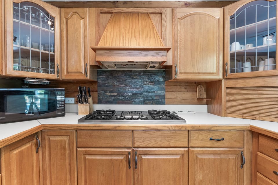 kitchen showing gas cooktop.  separate oven also available