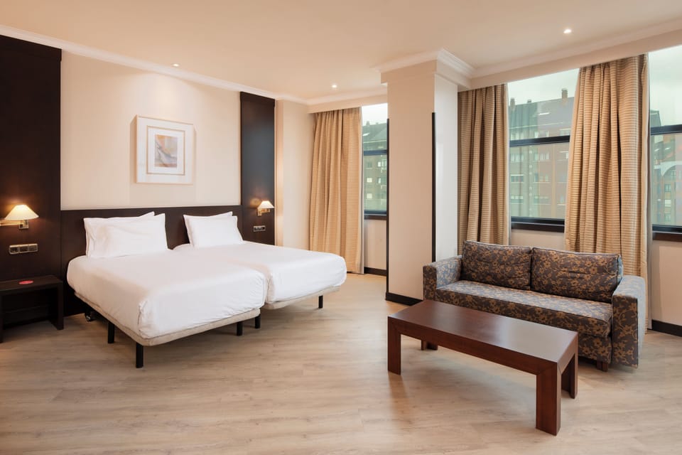 Superior Room | Minibar, in-room safe, desk, soundproofing