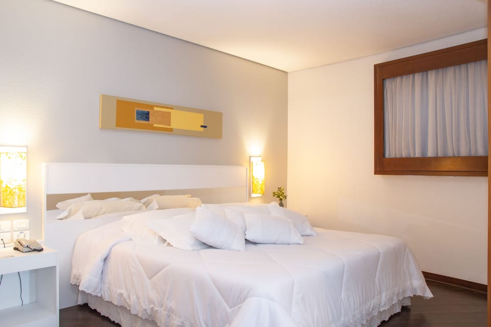 Apartment (Master) | Minibar, in-room safe, free WiFi, bed sheets
