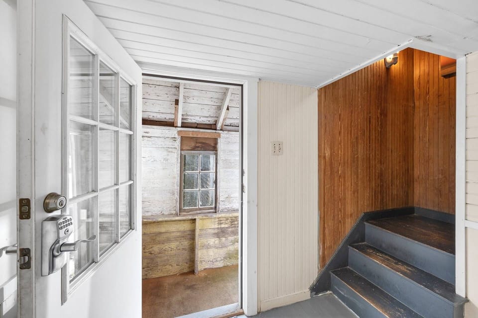 Entry way with digital lock