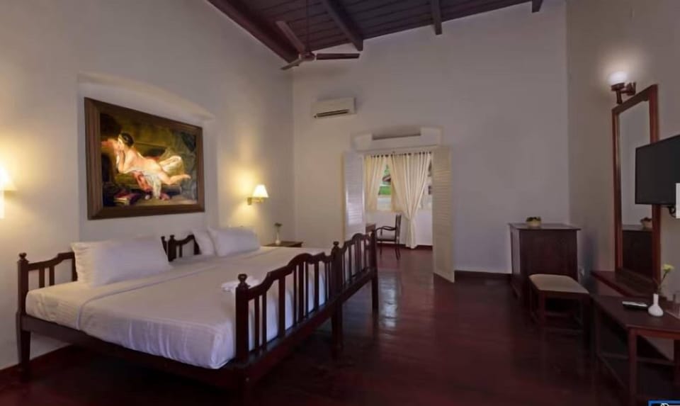 Classic Double Room, City View | Soundproofing, free WiFi
