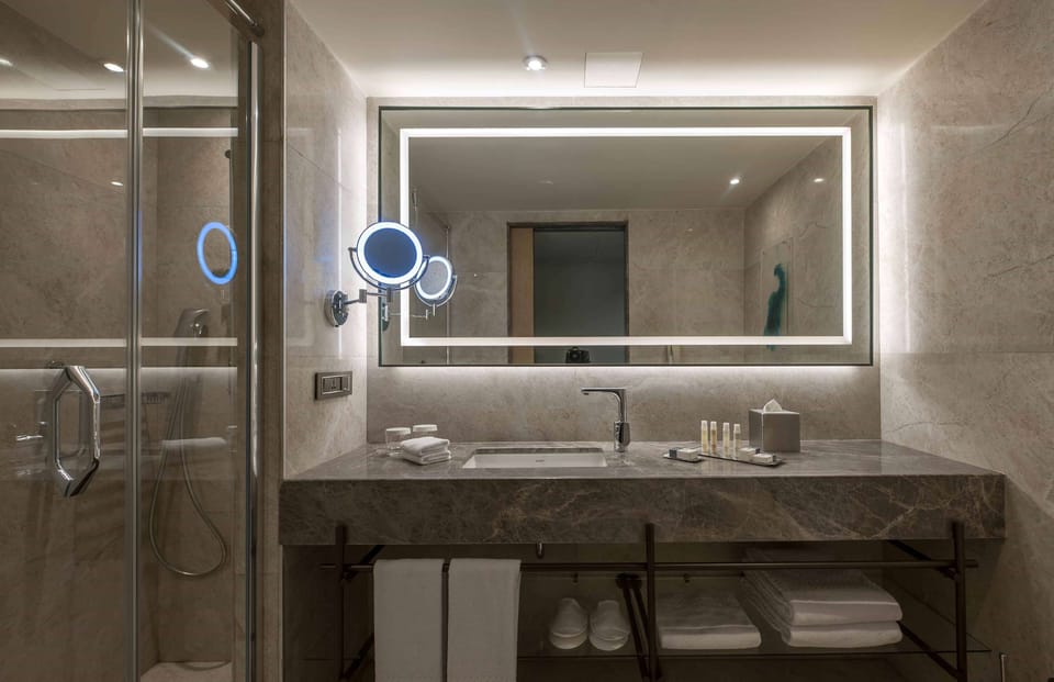 Bathroom shower