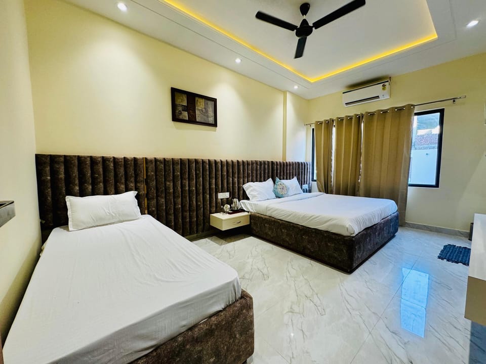 Deluxe Triple Room | Free WiFi