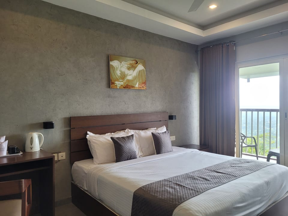 Deluxe Room, Balcony, Valley View | 1 bedroom, desk, free WiFi