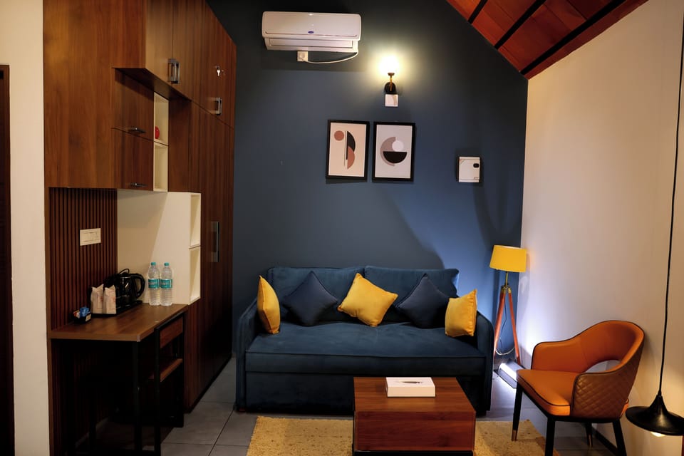 Superior Single Room, Lake View | Egyptian cotton sheets, premium bedding, memory foam beds, desk