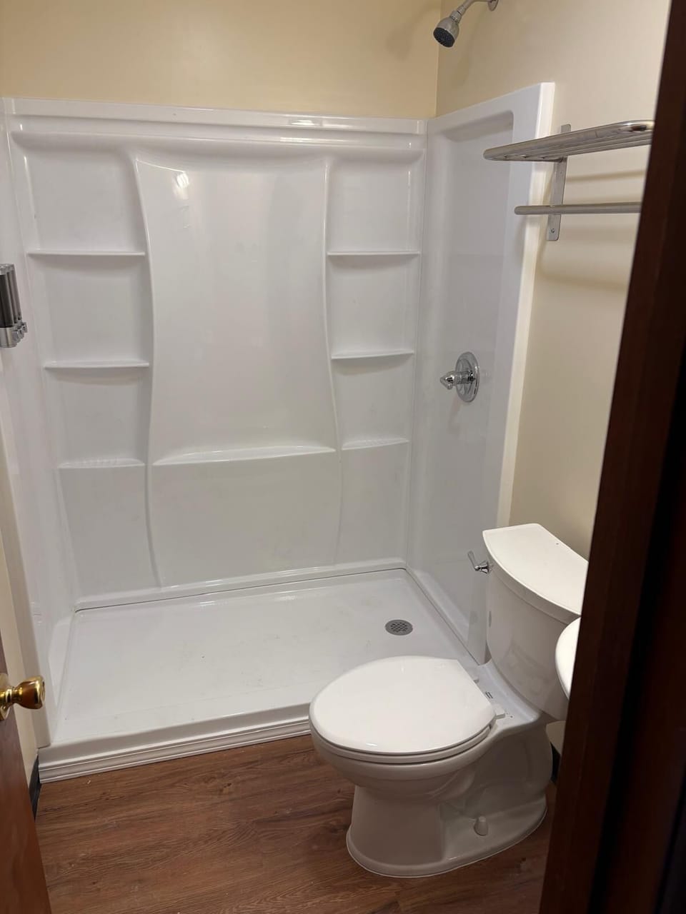 2 Bedroom Efficiency | Bathroom | Free toiletries, hair dryer, towels, soap