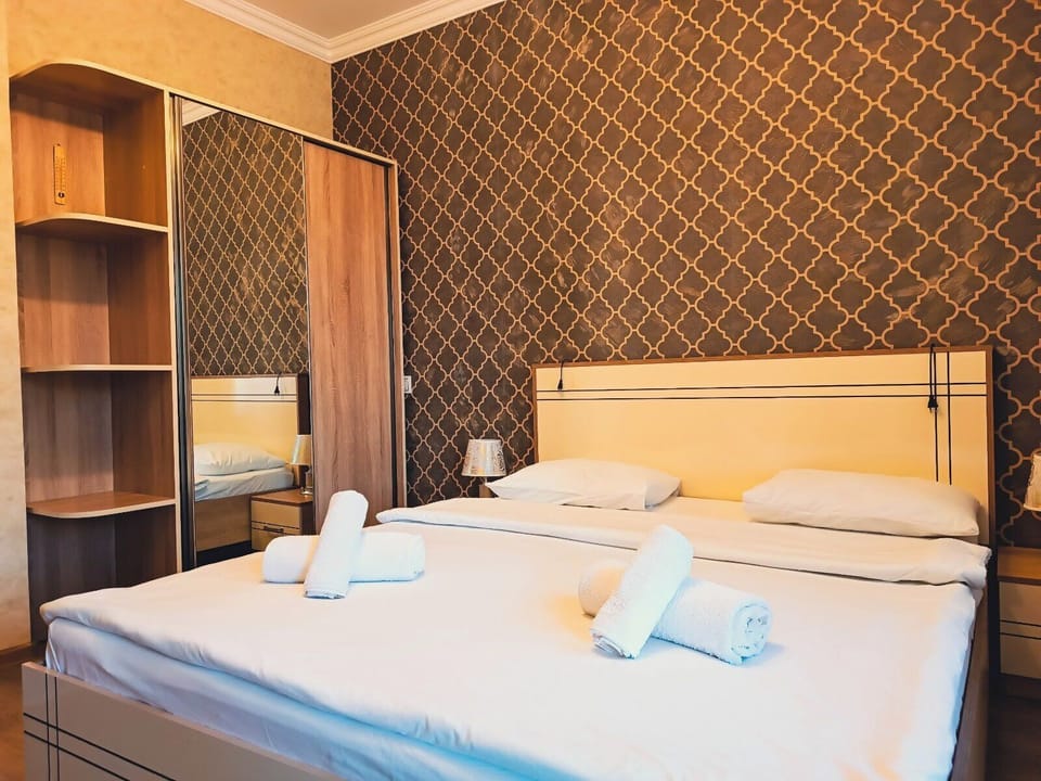 Double Room, Mountain View | WiFi (free)