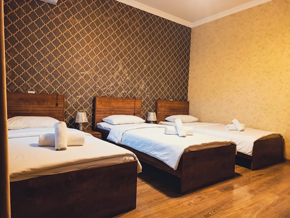 Triple Room, Garden View | WiFi (free)