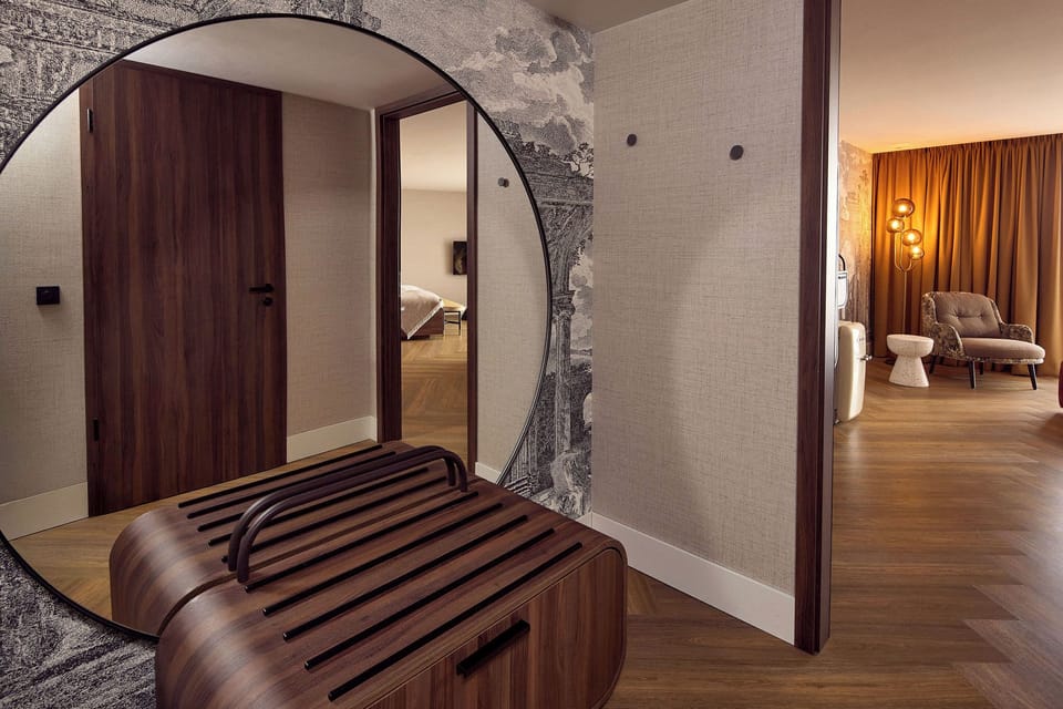 JUNIORSUITE | Minibar, in-room safe, desk, blackout drapes