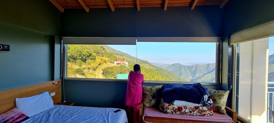 Luxury Double Room, Hill View | Desk, laptop workspace, free WiFi