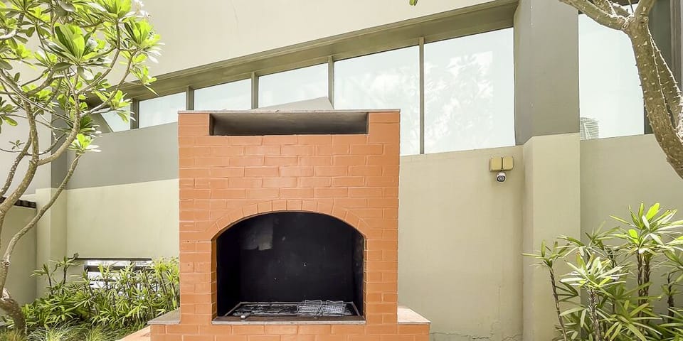 Apartment, Canal View | Shared kitchen facilities | Electric kettle, toaster, highchair