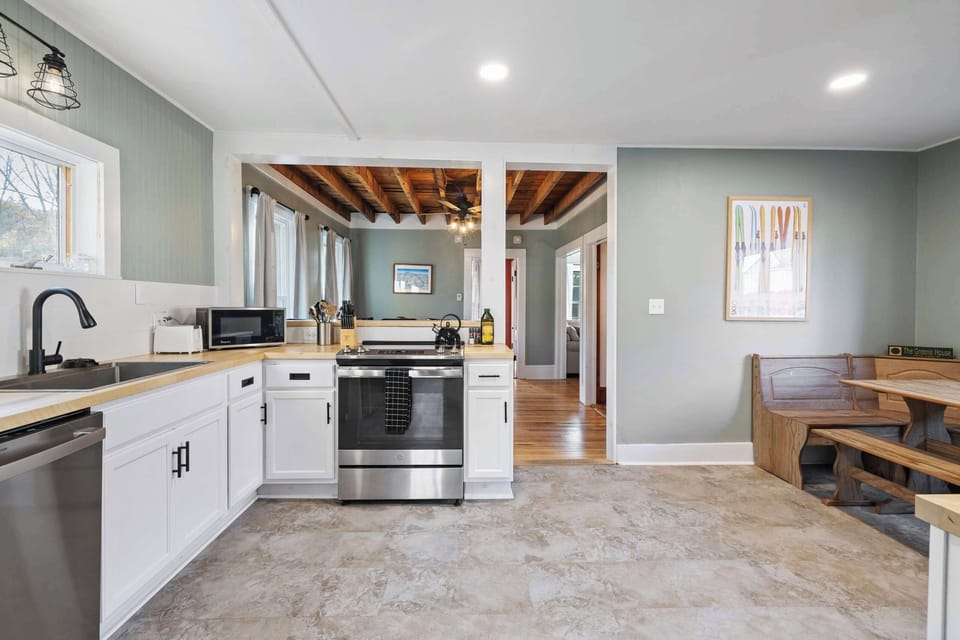 Kitchen Alternate 2