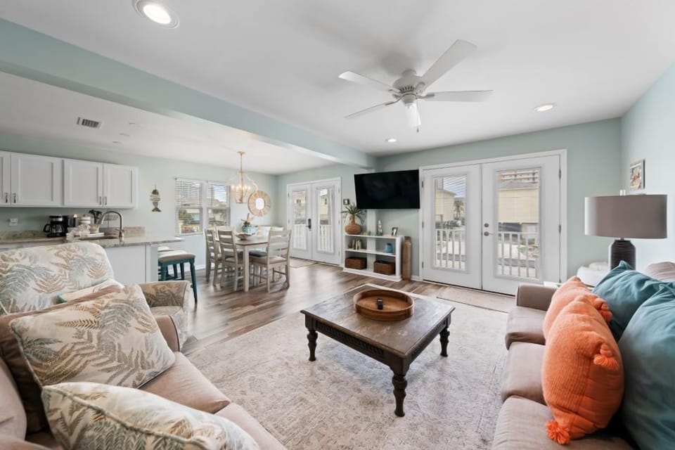 Take It EZ Living Room