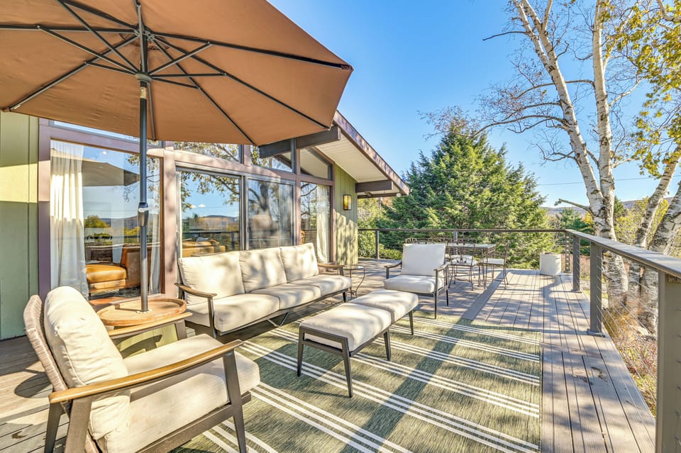 Private Deck | Hot Tub | Gas Grill