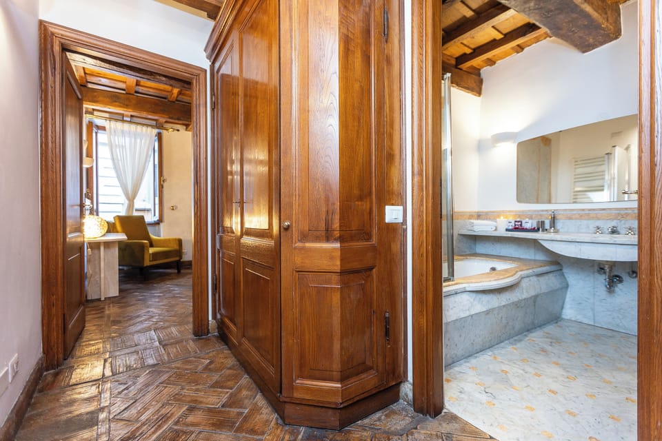 Suite 3 | 1 bedroom, in-room safe, soundproofing, iron/ironing board