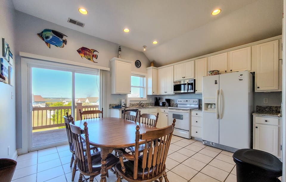 Dining Area/Kitchen-16
