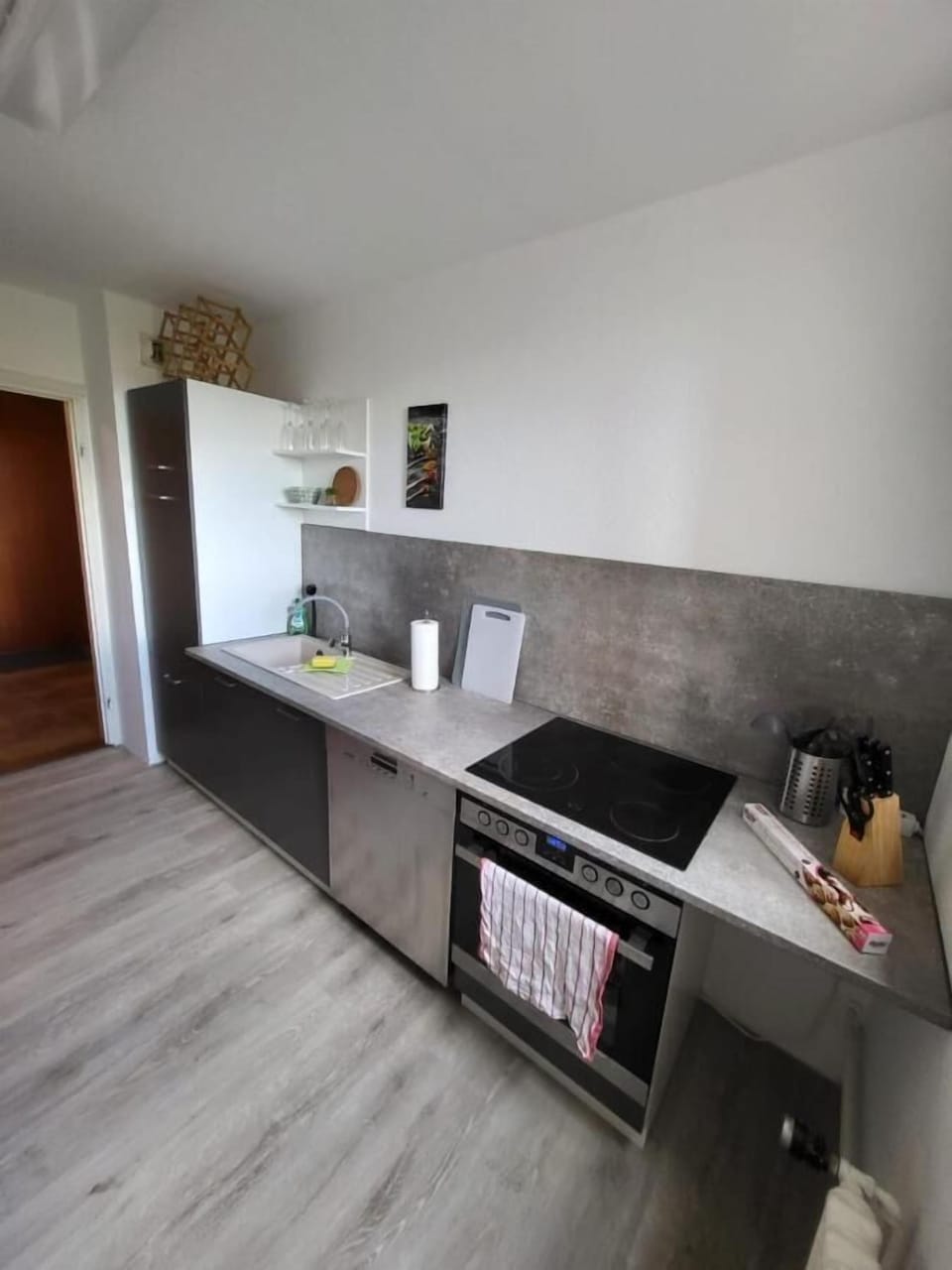 Our fully equipped kitchen (2)