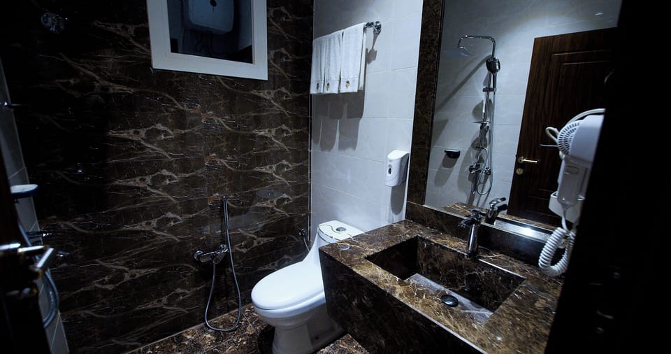 Rainfall showerhead, free toiletries, hair dryer, bathrobes