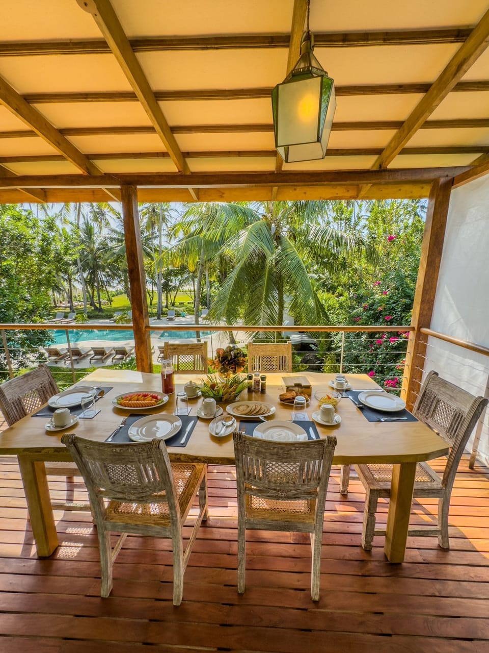 Outdoor dining
