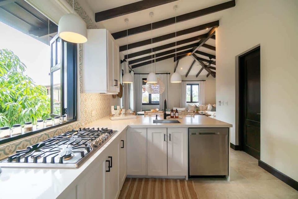 Fully equipped kitchen