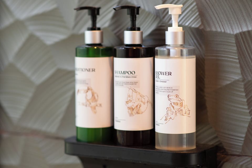 Bathroom amenities