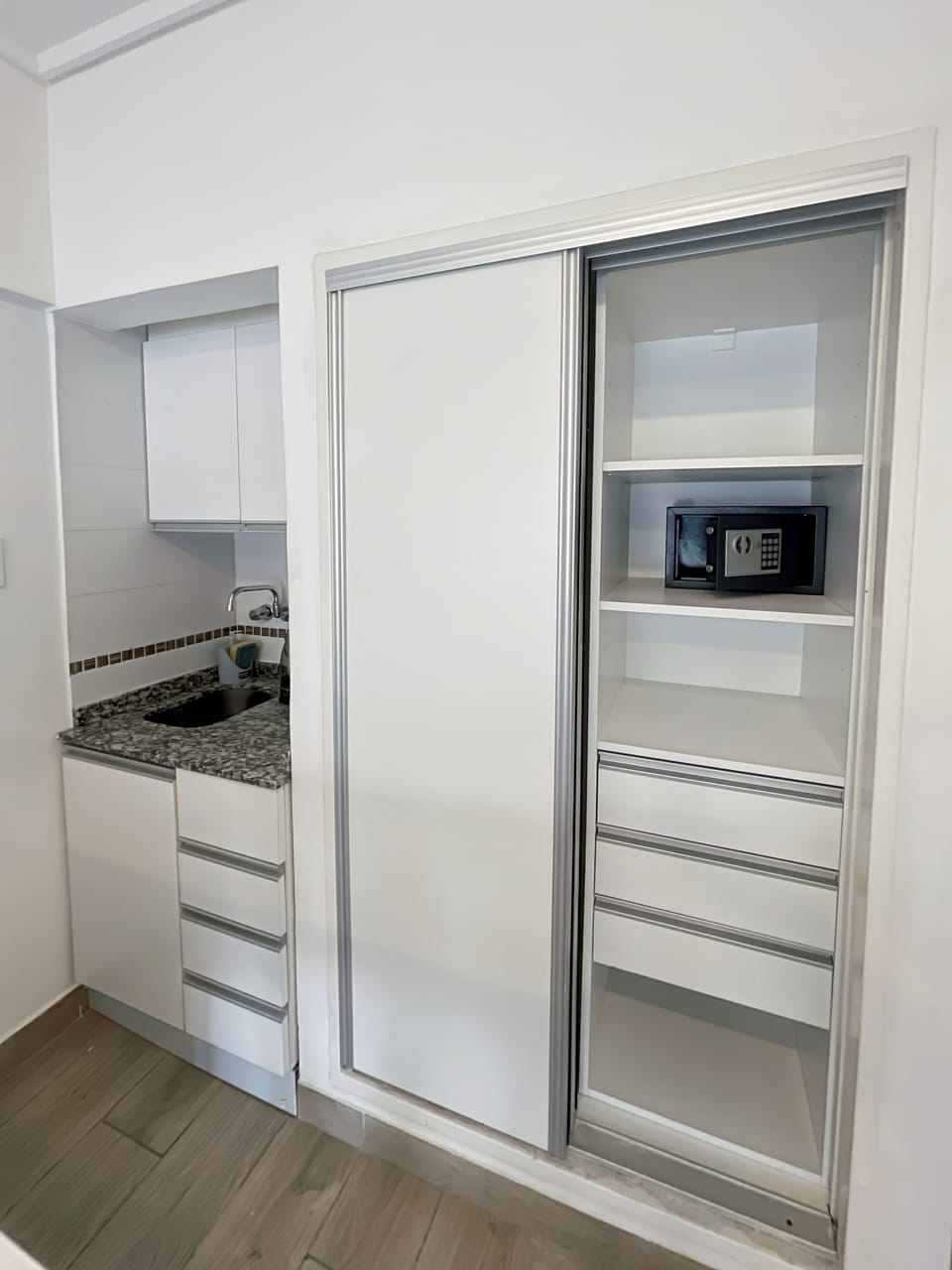 Apartment, 1 Bedroom, Smoking, Balcony | Interior
