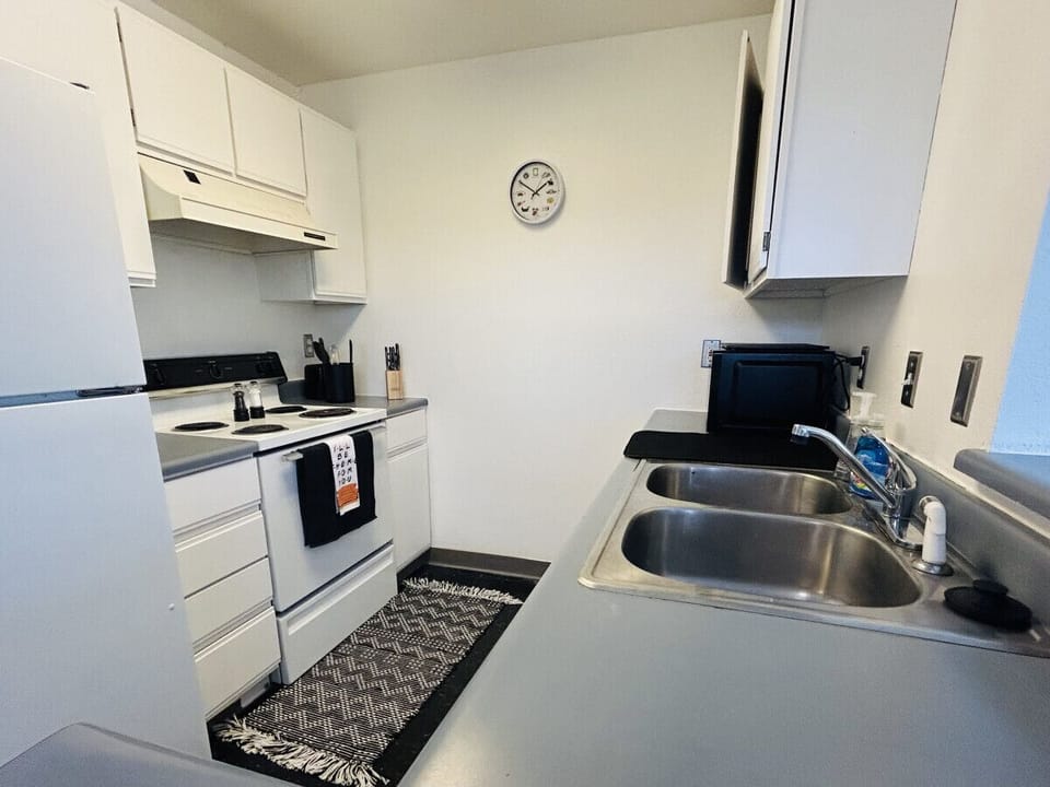 Fully equipped kitchen