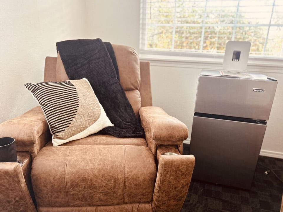 The luxe lounger