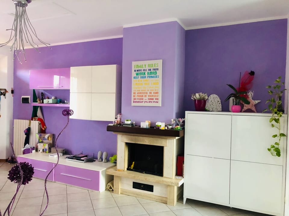 Apartment, 2 Bedrooms, Smoking, Balcony | Living room