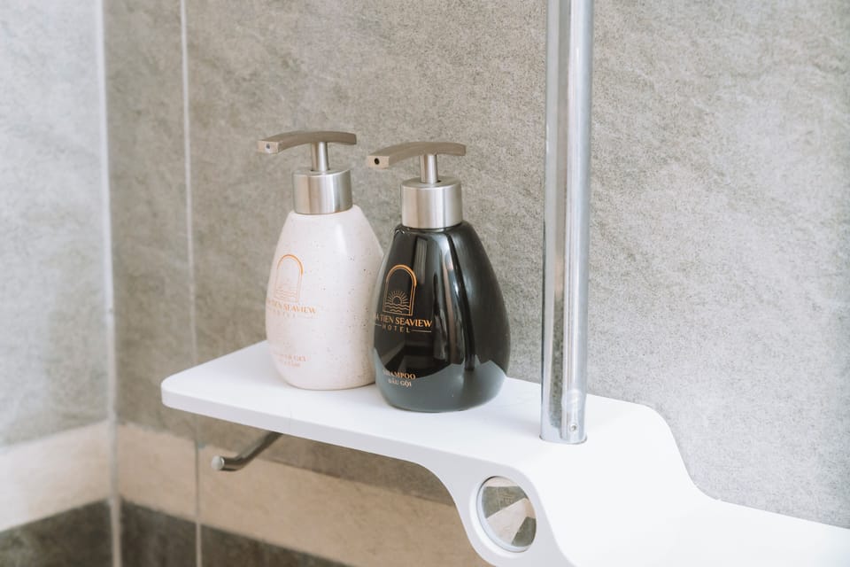 Standard Room | Bathroom