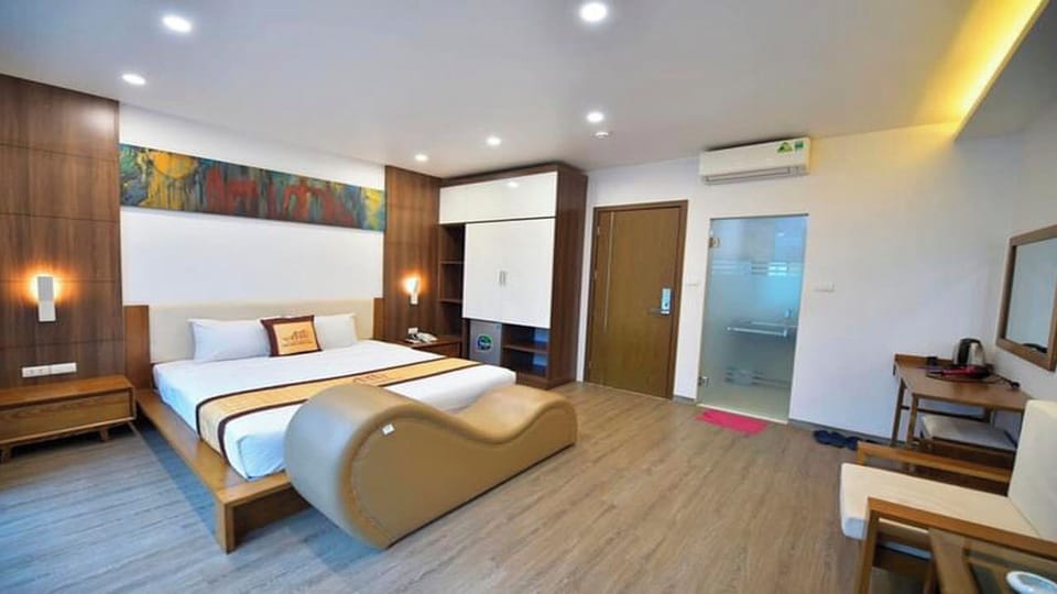 Luxury Room, City View | Iron/ironing board, free WiFi