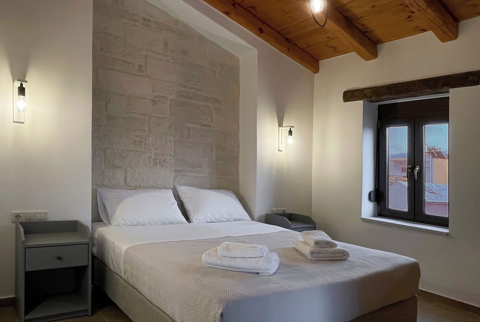 House, 2 Bedrooms, Sea View | 2 bedrooms, in-room safe, blackout drapes, iron/ironing board