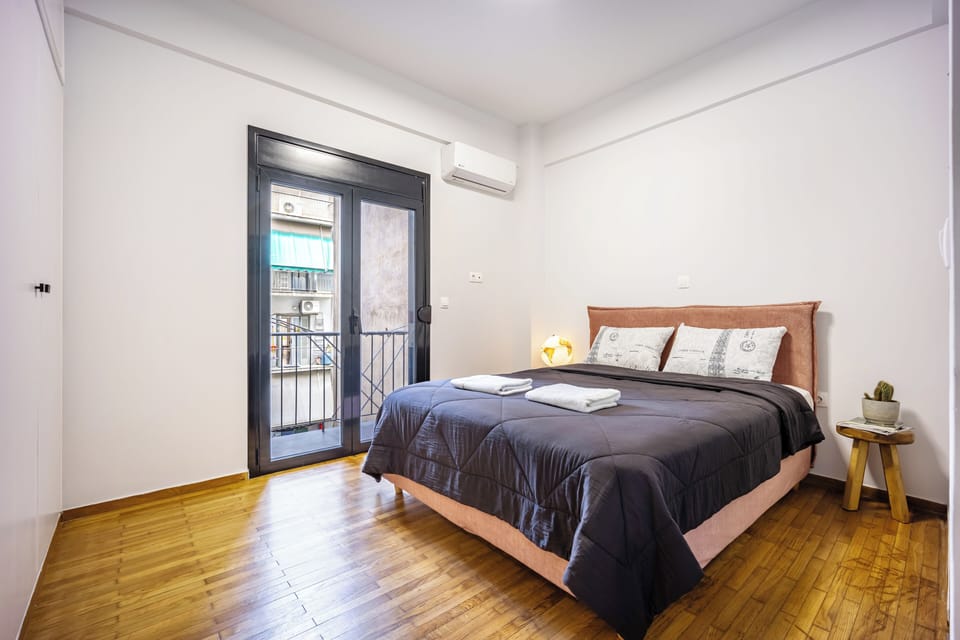 Comfort Apartment, City View | Room amenity
