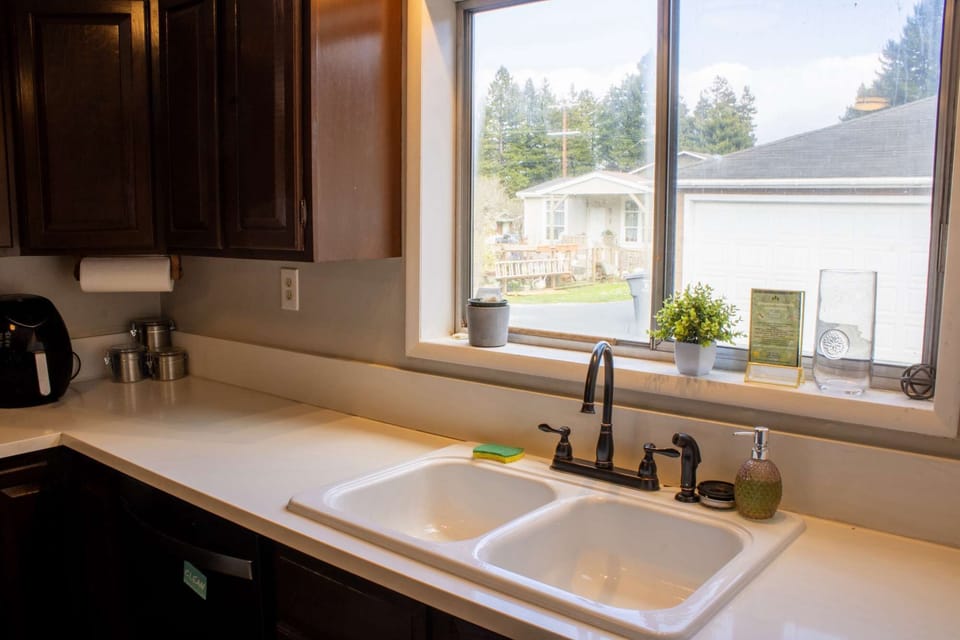 Redwoods from your kitchen window, seriously!!