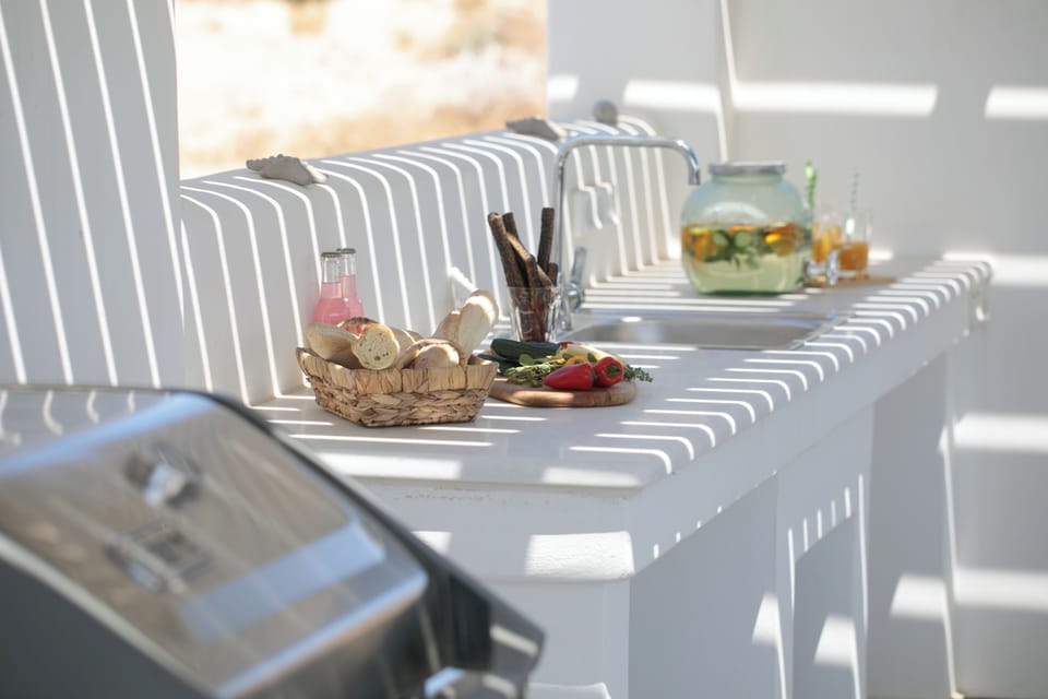 Veranda dining 11