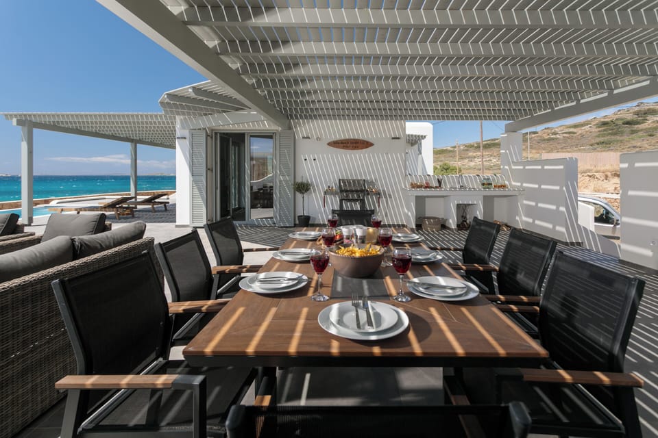 Veranda dining 6