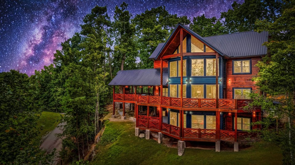 3 story cabin with covered decks