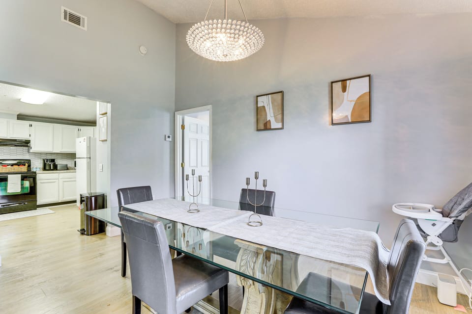 House (3 Bedrooms) | Interior