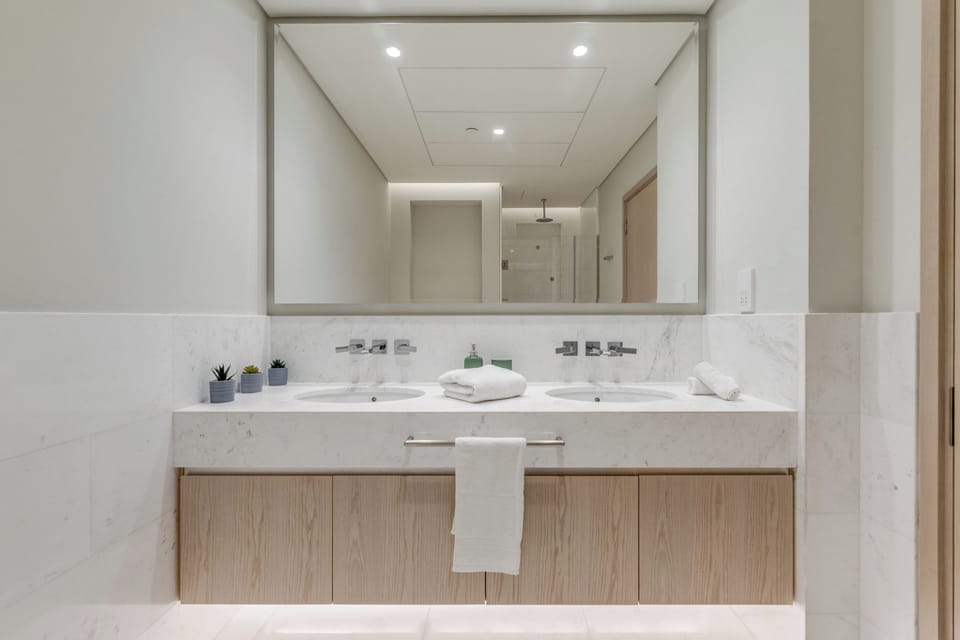Apartment, Balcony | Bathroom