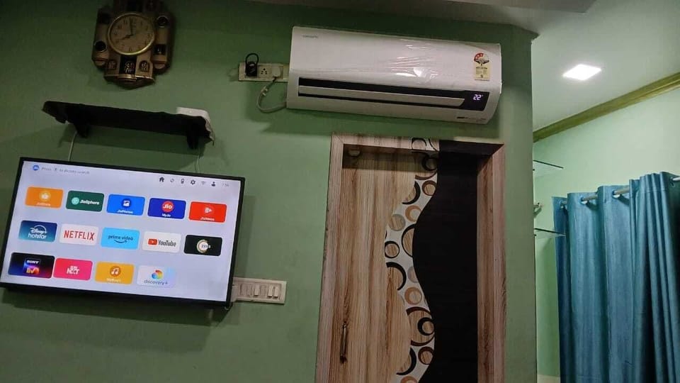 Soundproofing, free WiFi