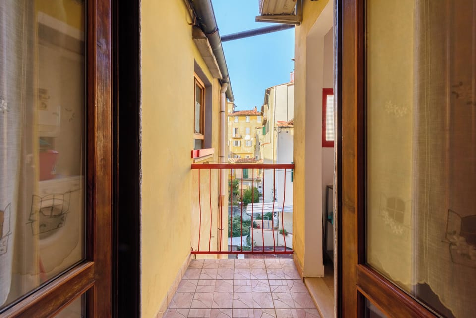 Comfort Apartment | Balcony