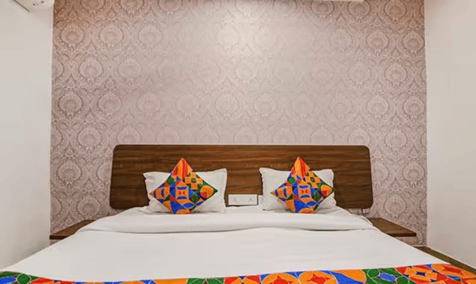 Deluxe Double Room, City View | Egyptian cotton sheets, premium bedding, down comforters, desk