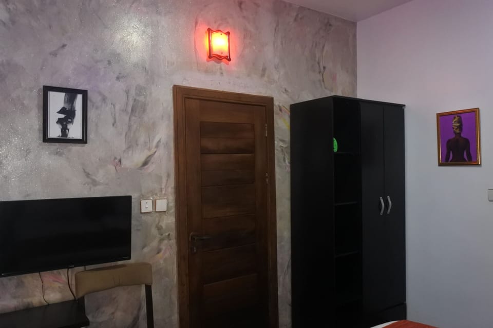 Standard Single Room, City View | Desk, laptop workspace